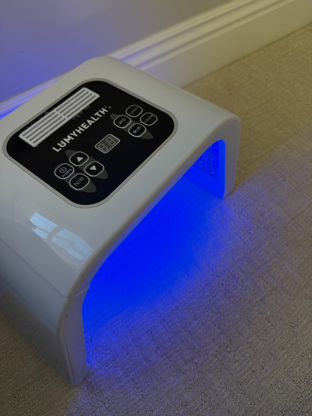 LED Light Therapy Device - Picture 3 of 9